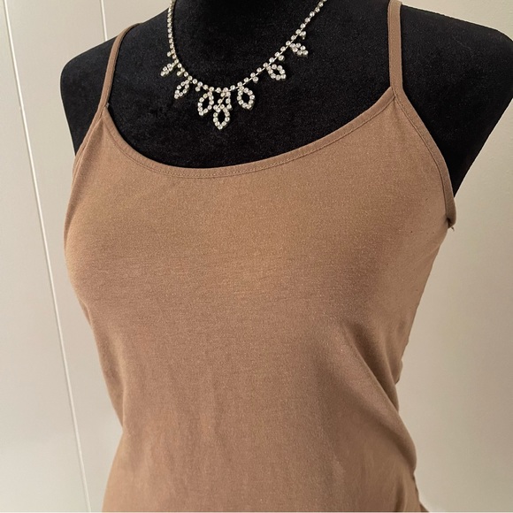 Brown spaghetti strap tank top - Picture 2 of 4